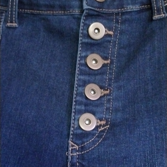 Style & Co cropped flare button fly jeans - Picture 4 of 8